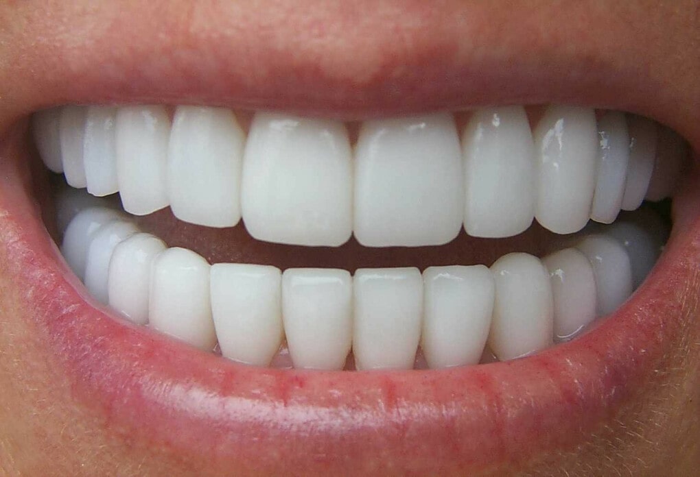 کلینیک دندانپزشکی و ایمپلنت دیجیتال کارن